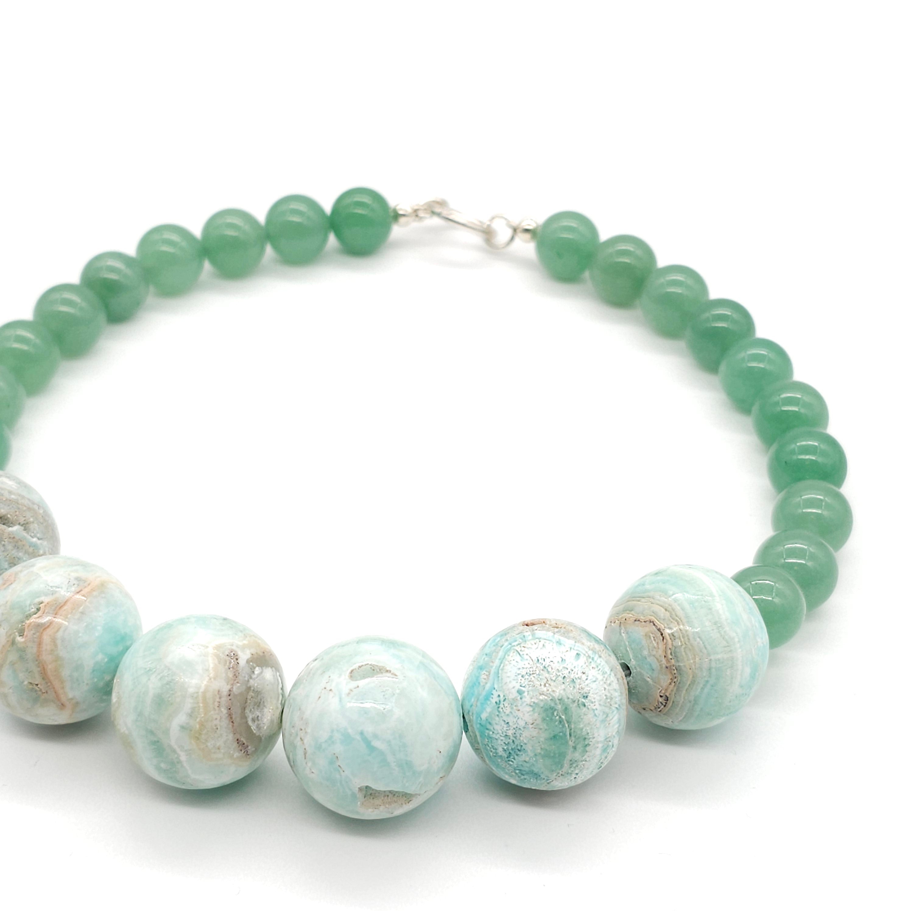 Masika: Aventurin, blue Aragonit right view