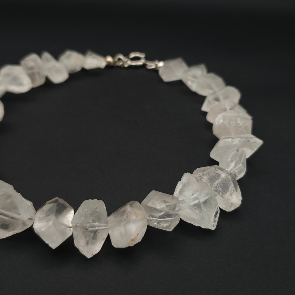 Uwazi: Rough crystal quartz right view